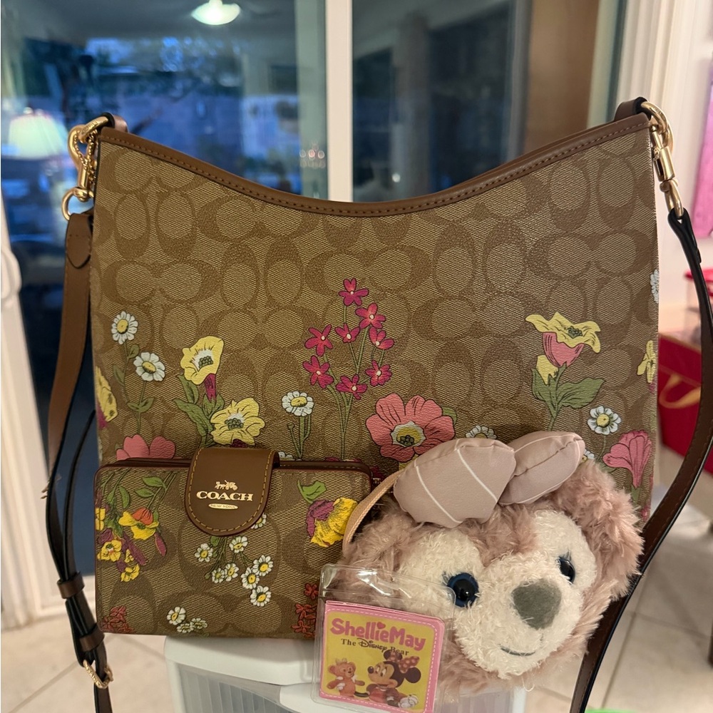 Way. Coach Tan and Pink Floral Crossbody Bag with matching wallet